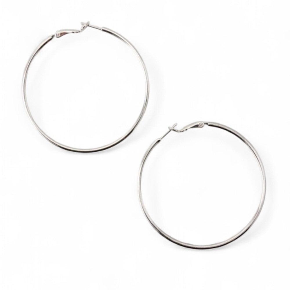 โClassicโLightweightโHoopโEarrings